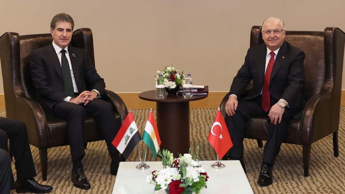 Barzanî û Guler civiyan: 'Herêma Kurdistanê faktora aramiyê ye'