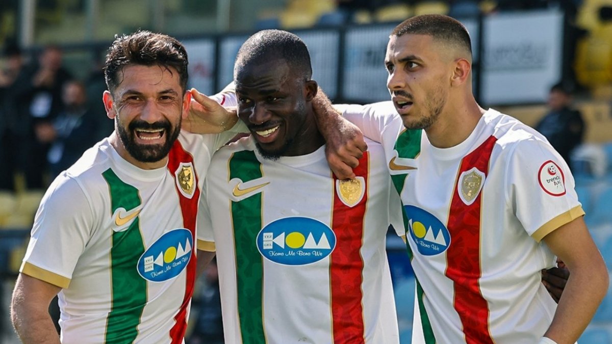 Serkeftin ji Amedsporê: Afena-Gyan, Diagne, Mehmet Yeşil