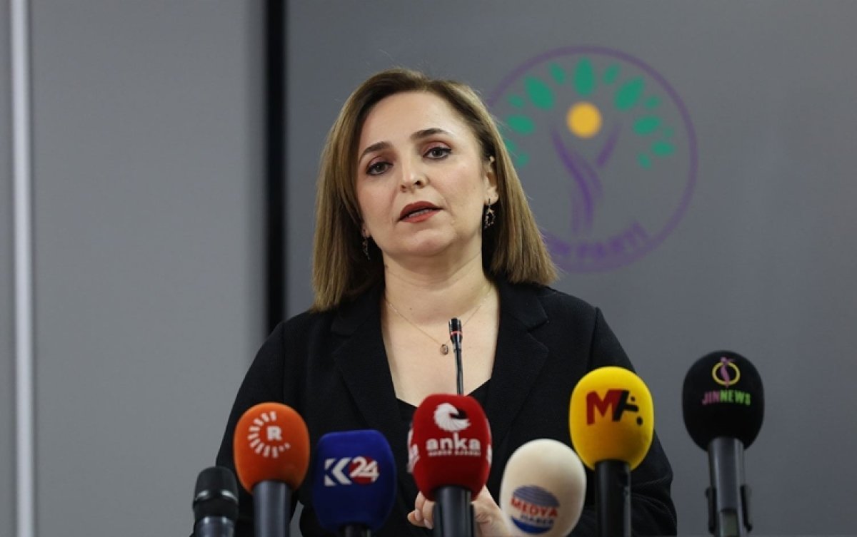 Ayşegul Dogan: Guhertina navê partiyê rojeva me de nîne