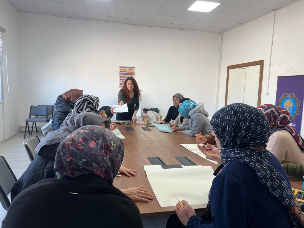 Li Amedê Perwerdeya Tenduristiya Jinan dest pê kir