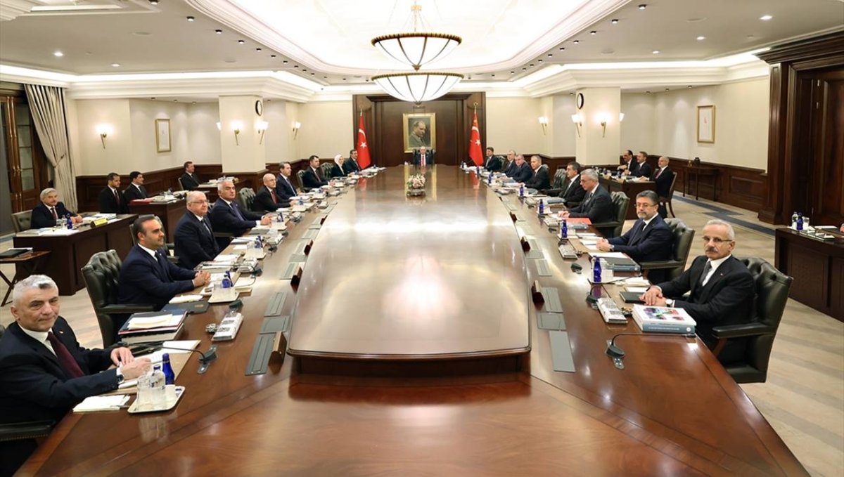 Civîna Kabîneyê îro ye: Di rojevê de HSD heye