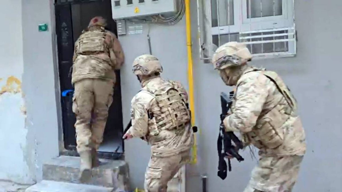 Operasyona DAIŞê li Amedê: Gelek kes hatin binçavkirin