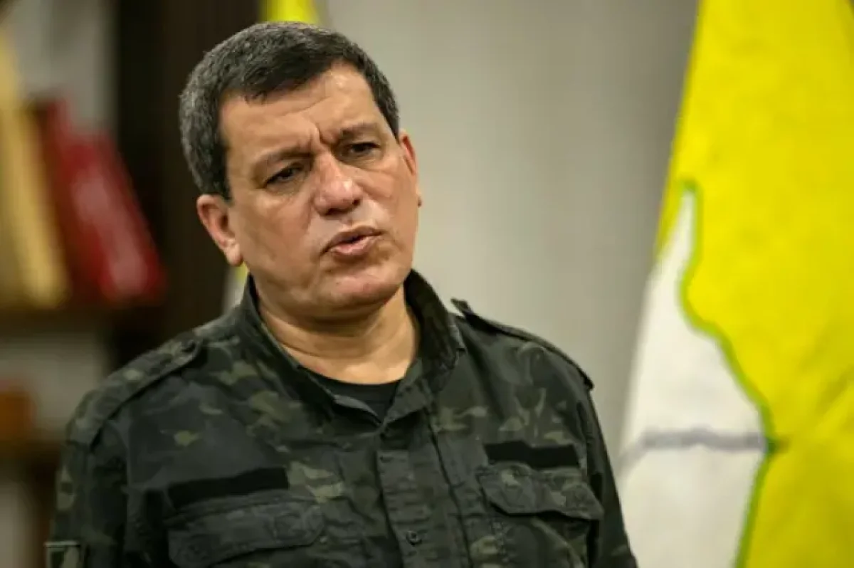 Mezlûm Ebdî bi hikûmeta Sûriyeyê re civiya