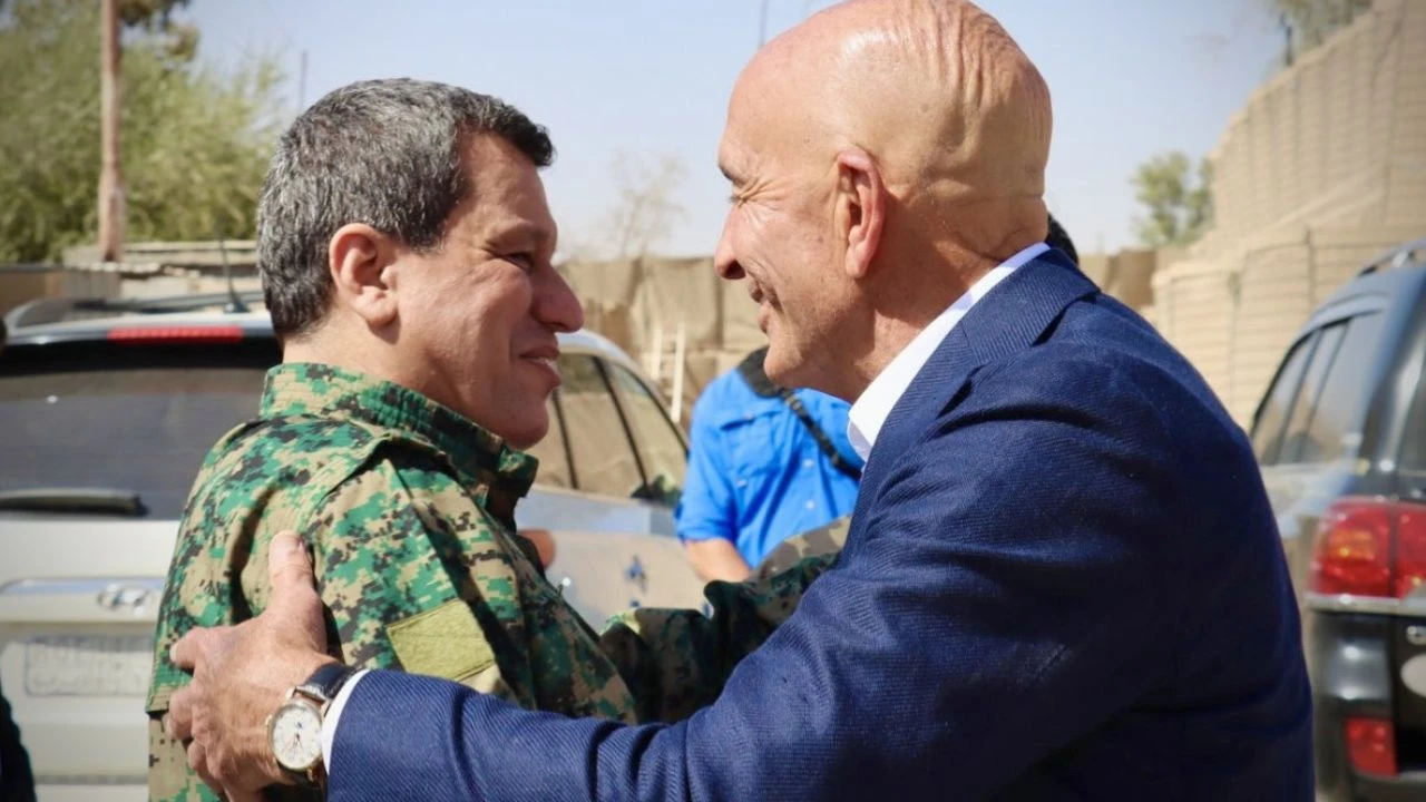 Barrack piştgirî da biryara HSDyê ya fesihkirinê: Girîngîdana perwerdeya zimanê Kurdî